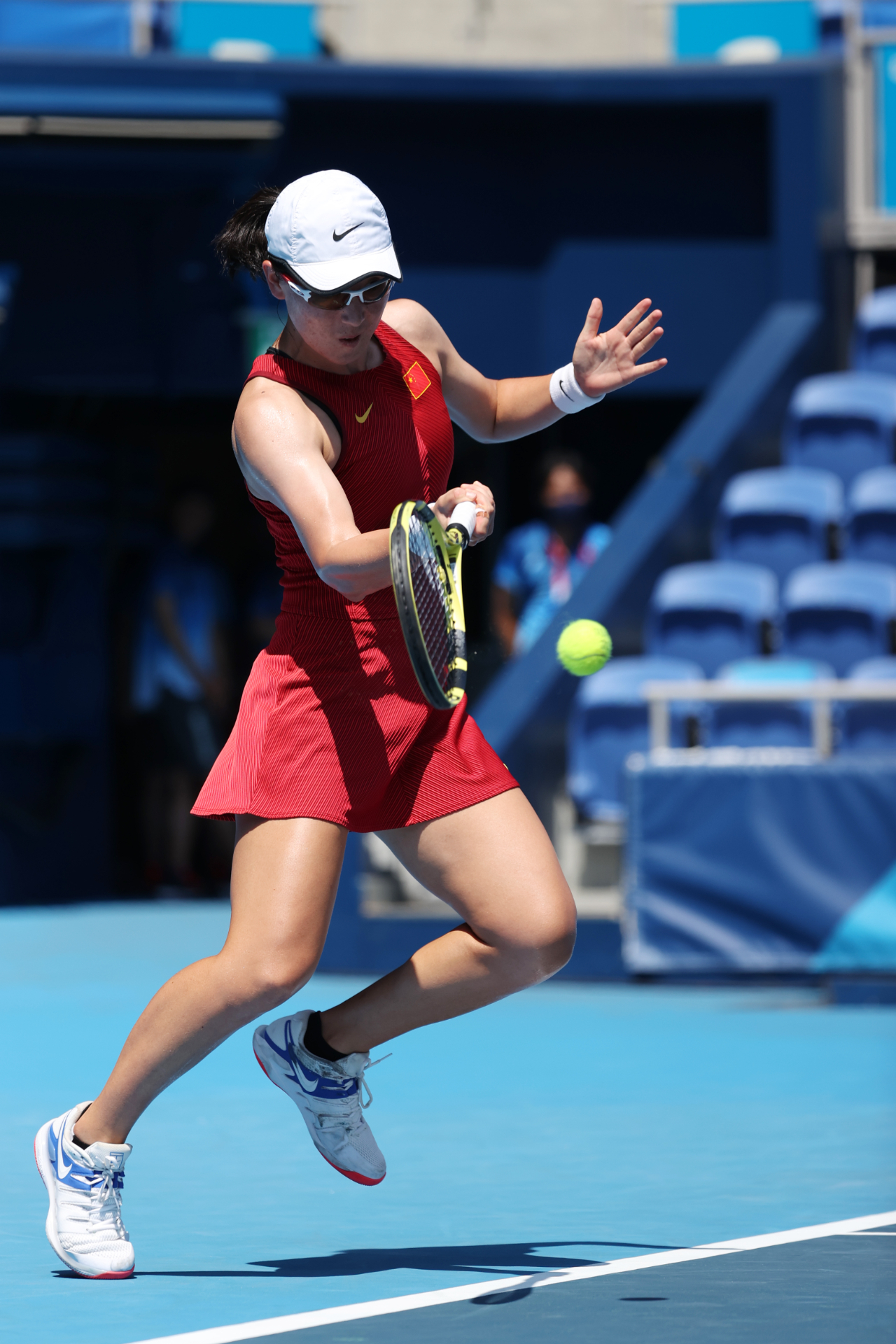 地将球场上 地将球场上